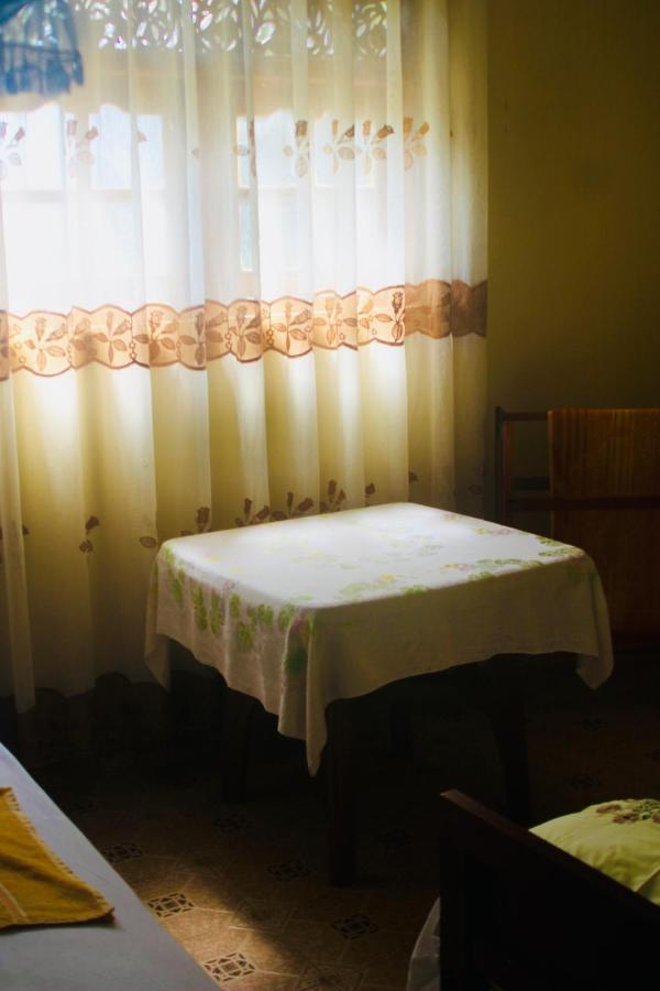 Hotel Sunshine Guest Matara Esterno foto