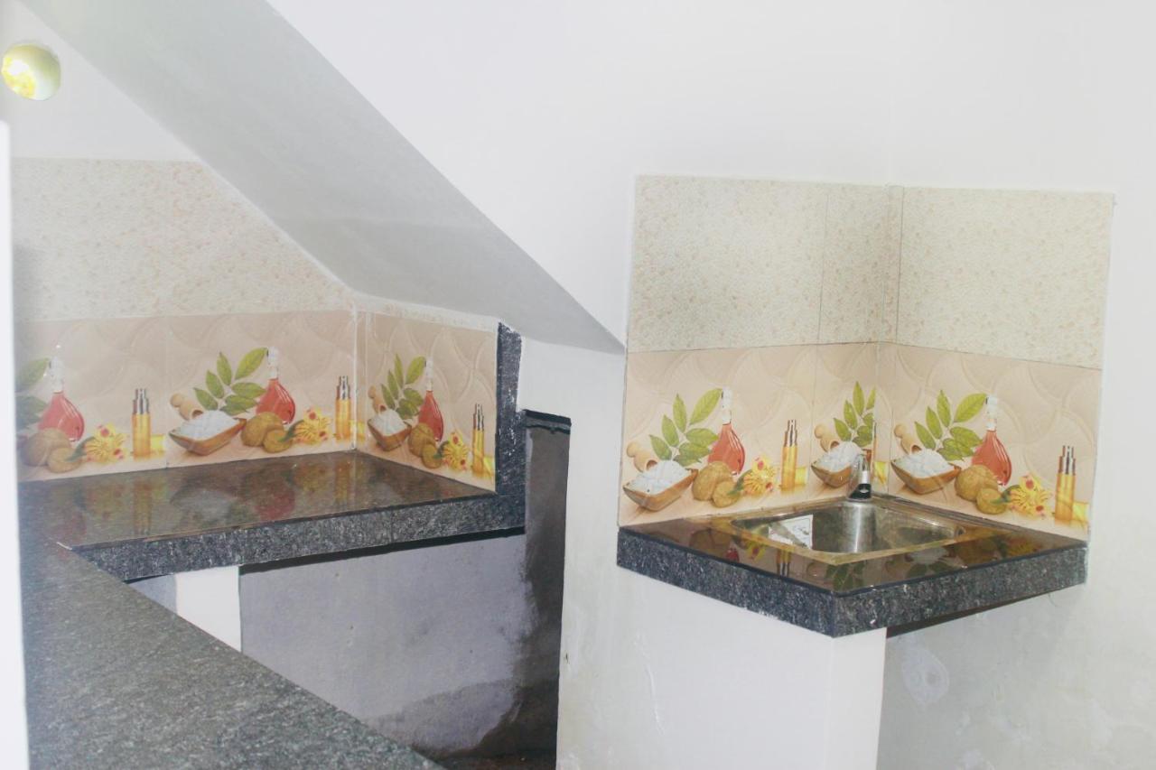 Hotel Sunshine Guest Matara Esterno foto