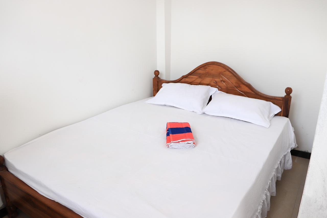 Hotel Sunshine Guest Matara Esterno foto